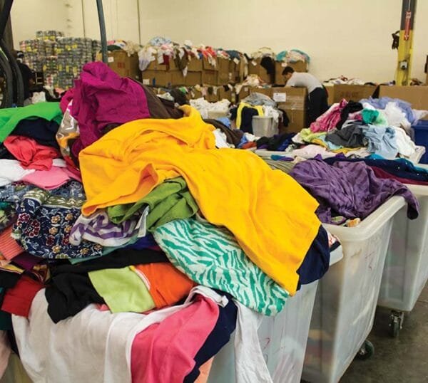 Used Clothing bales - Image 2